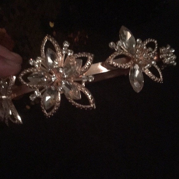 Rose gold tone sparkly headband NWOT Final Price!! - Picture 3 of 6